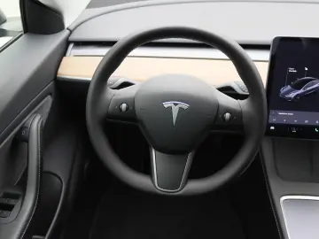 TESLA Model 3 Long-Range AWD 351pk 75 kWh 88.2% SoH FA