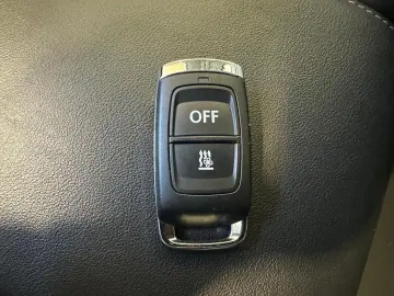 SKODA Karoq 2.0 TDI DSG Ambition 4x4