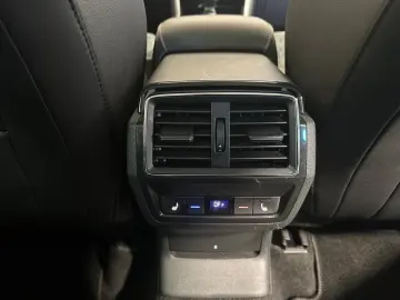 SKODA Karoq 2.0 TDI DSG Ambition 4x4