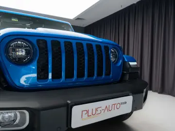 2021 Jeep Wrangler Unlimited Sahara Hybrid