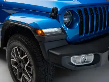 2021 Jeep Wrangler Unlimited Sahara Hybrid