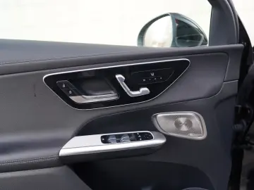 MERCEDES-BENZ GLC300d Coupe 4M 2x AMG DIGITAL MEM BURMESTER