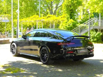 MERCEDES-BENZ AMG GT 53 4Matic  Perfor V8 Kit~Pano~MBUX VOLL