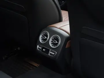 MERCEDES-BENZ AMG GT 53 4Matic  Perfor V8 Kit~Pano~MBUX VOLL