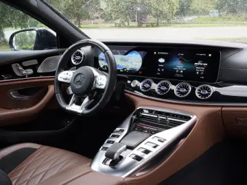MERCEDES-BENZ AMG GT 53 4Matic  Perfor V8 Kit~Pano~MBUX VOLL