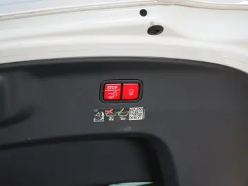 MERCEDES-BENZ AMG GT 53 AMG 4M  HUD PANO AIR-SUSP 76…
