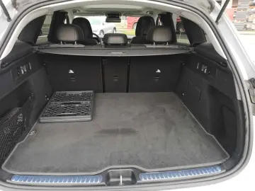 MERCEDES-BENZ GLC 220d 4M Avantgarde Distr LED 360 Kam Pano