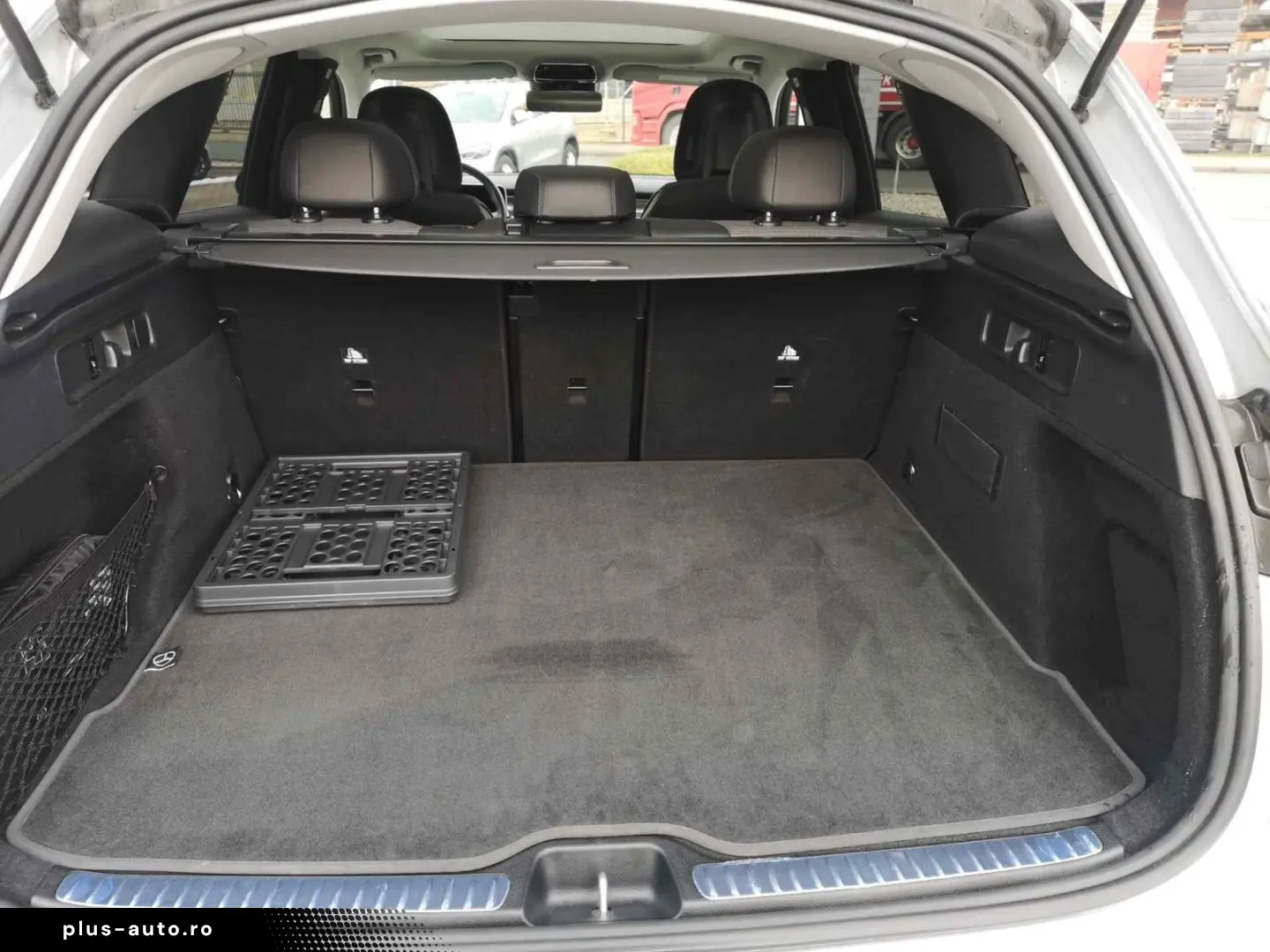 MERCEDES-BENZ GLC 220d 4M Avantgarde Distr LED 360 Kam Pano