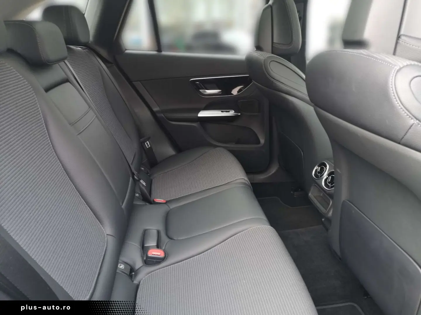 MERCEDES-BENZ GLC 220d 4M Avantgarde Distr LED 360 Kam Pano