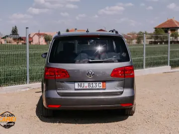 VW TOURAN 2.0 DIESEL 7 LOCURI