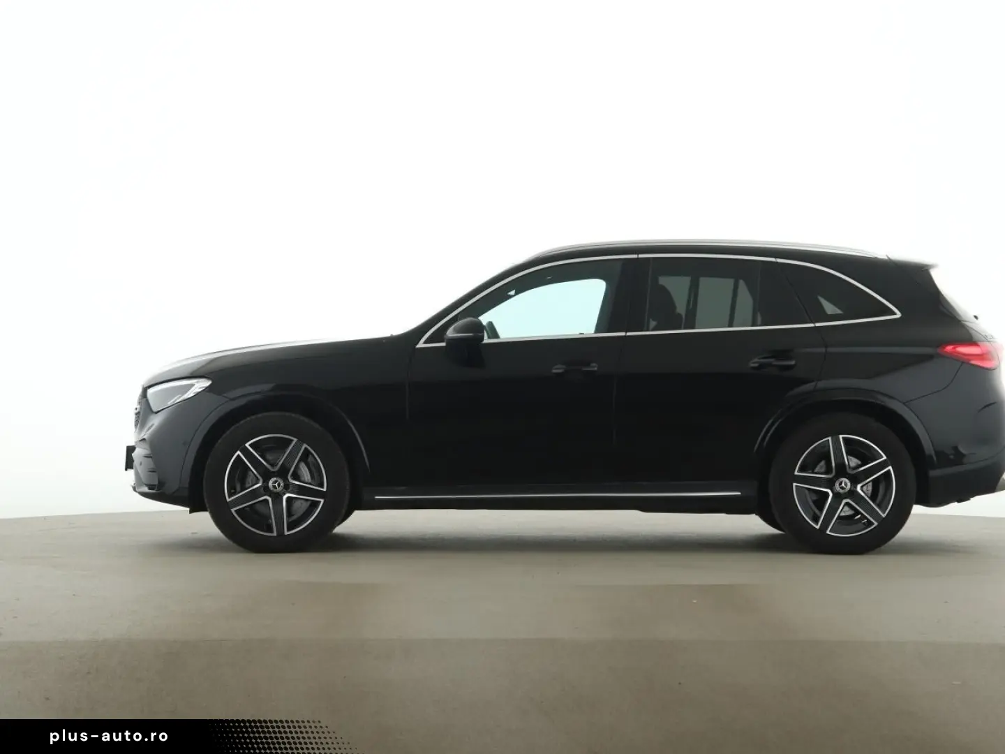 MERCEDES-BENZ GLC 300 d 4M AMG Distronic AHK Kamera LED