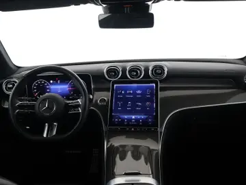 MERCEDES-BENZ GLC 300 d 4M AMG Distronic AHK Kamera LED