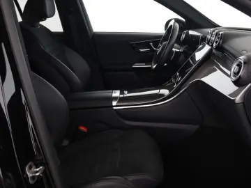 MERCEDES-BENZ GLC 300 d 4M AMG Distronic AHK Kamera LED