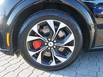 Ford Mustang Mach E AWD