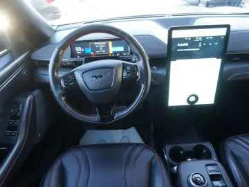 Ford Mustang Mach E AWD