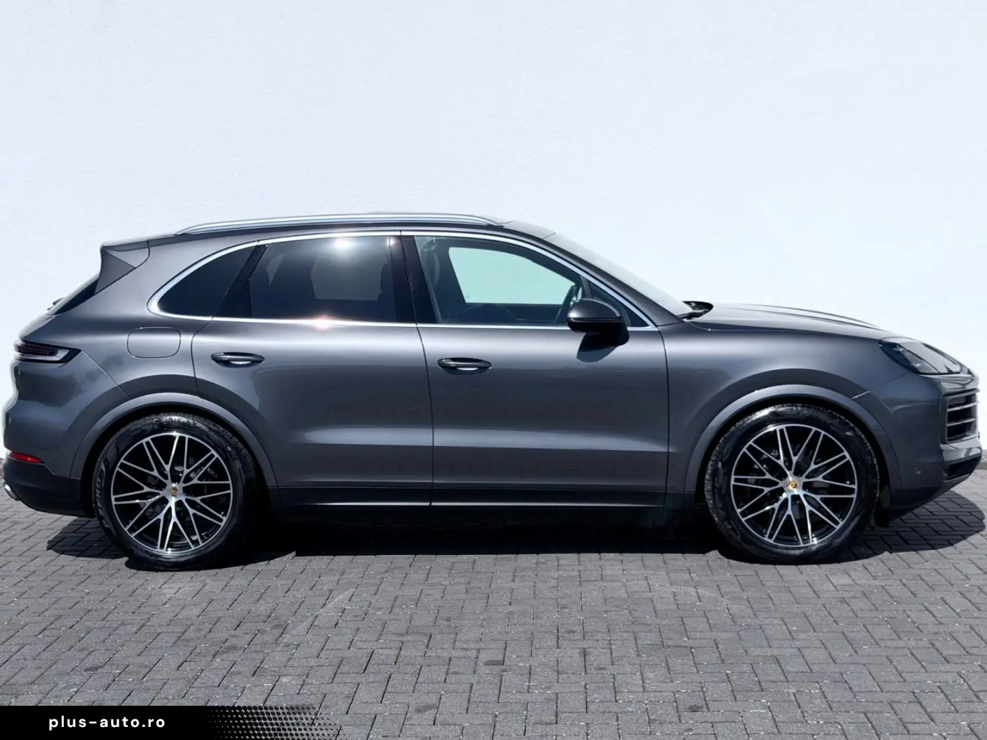 PORSCHE Cayenne 3.0 V6  MATRIX PANO HUD 360 CAM BOSE