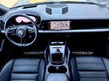 PORSCHE Cayenne 3.0 V6  MATRIX PANO HUD 360 CAM BOSE