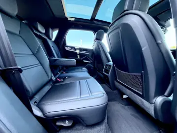 PORSCHE Cayenne 3.0 V6  MATRIX PANO HUD 360 CAM BOSE