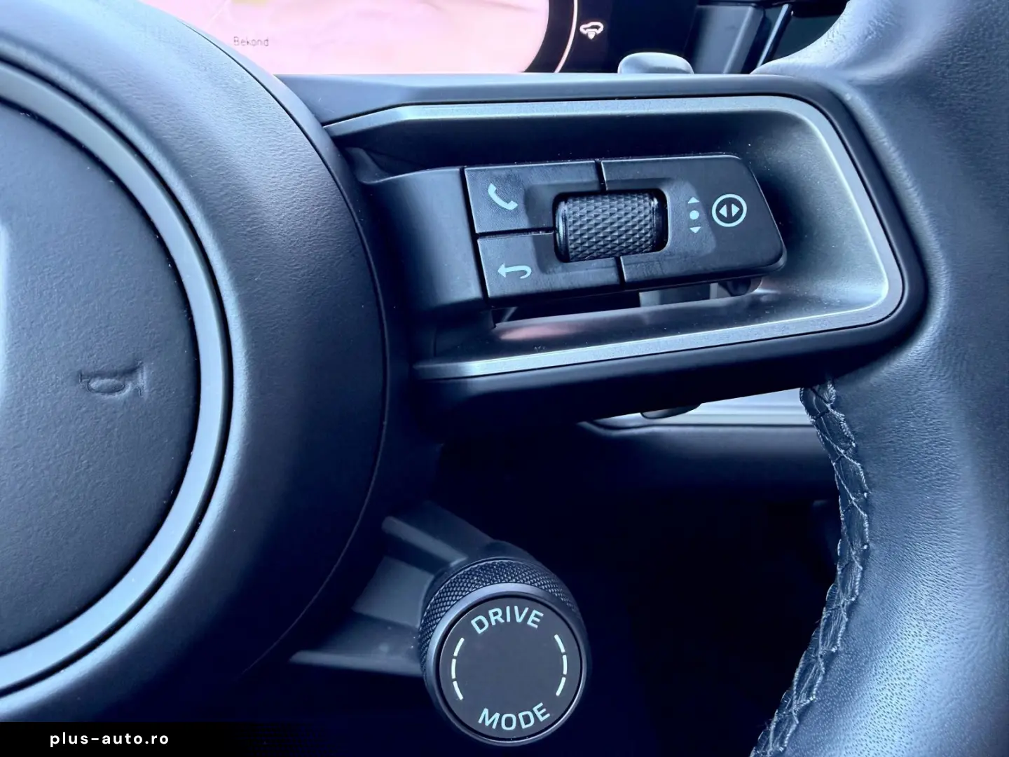 PORSCHE Cayenne 3.0 V6  MATRIX PANO HUD 360 CAM BOSE
