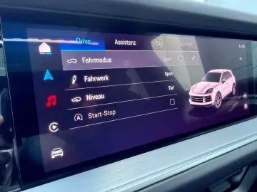 PORSCHE Cayenne 3.0 V6  MATRIX PANO HUD 360 CAM BOSE