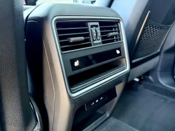 PORSCHE Cayenne 3.0 V6  MATRIX PANO HUD 360 CAM BOSE