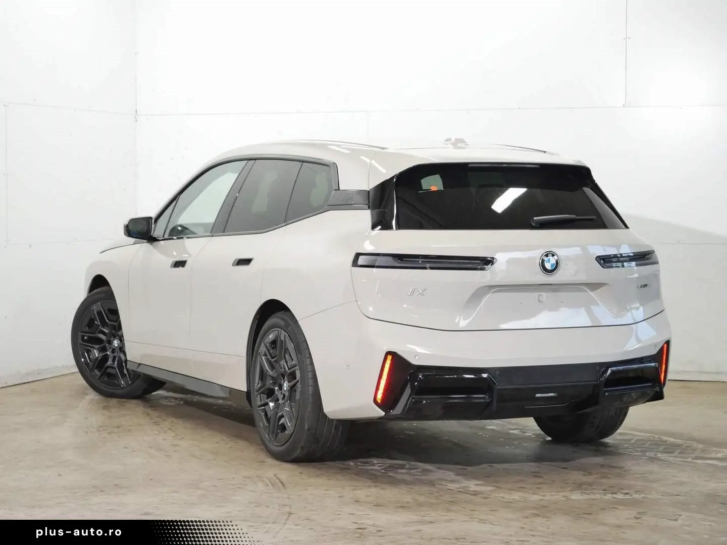 BMW iX xDrive45 M SPORTPAKET PRO 22 ALU ANH.KUPPLUNG