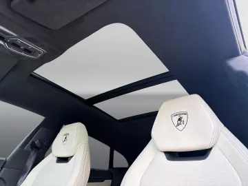 LAMBORGHINI Urus 4.0 V8 PHEV SE