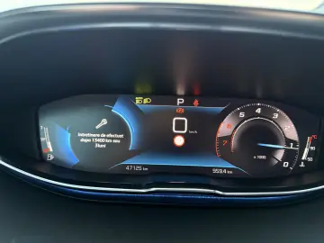 PEUGEOT 3008 1.2 PureTech Turbo S&S EAT8 Allure