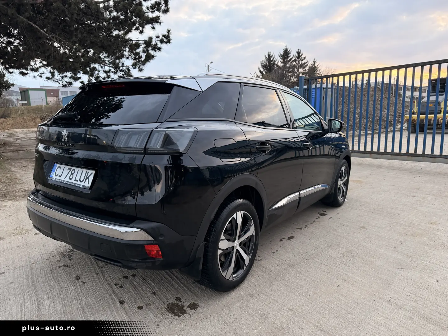 PEUGEOT 3008 1.2 PureTech Turbo S&S EAT8 Allure