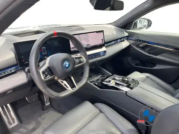 BMW i5 M60 xDrive M Sport Pro 20  DA PA Prof Pano