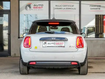 Mini Cooper SE Electric auto