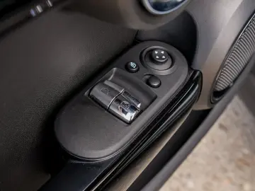 Mini Cooper SE Electric auto