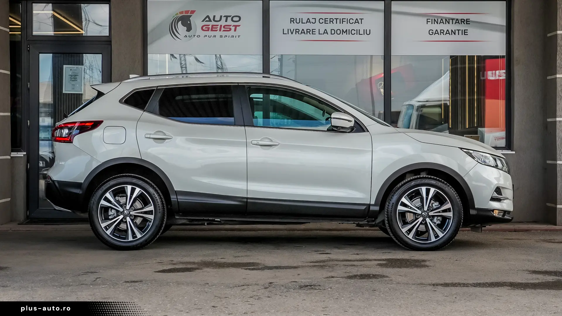 NISSAN QASHQAI TEKNA 4WD