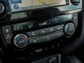 NISSAN QASHQAI TEKNA 4WD