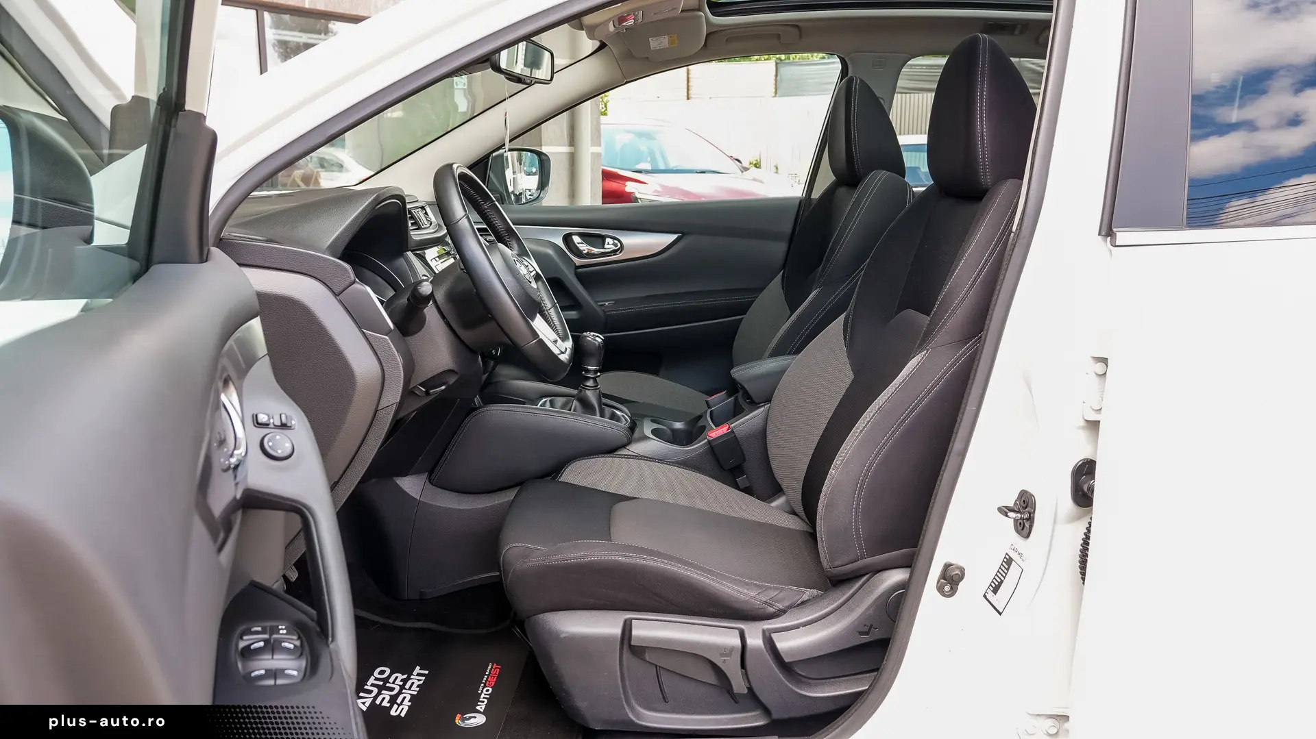 NISSAN QASHQAI TEKNA 4WD