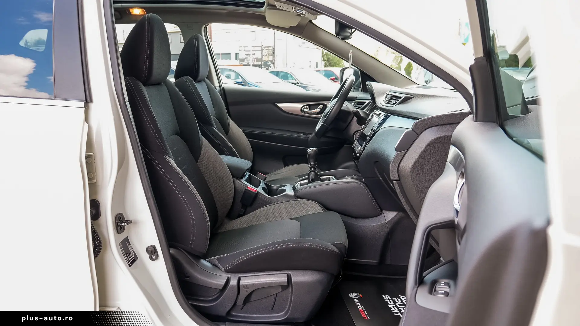 NISSAN QASHQAI TEKNA 4WD