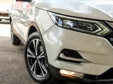 NISSAN QASHQAI TEKNA 4WD