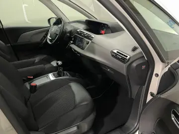 Citroen C4-Grand-Space-Tourer