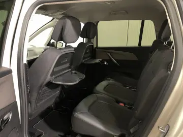 Citroen C4-Grand-Space-Tourer