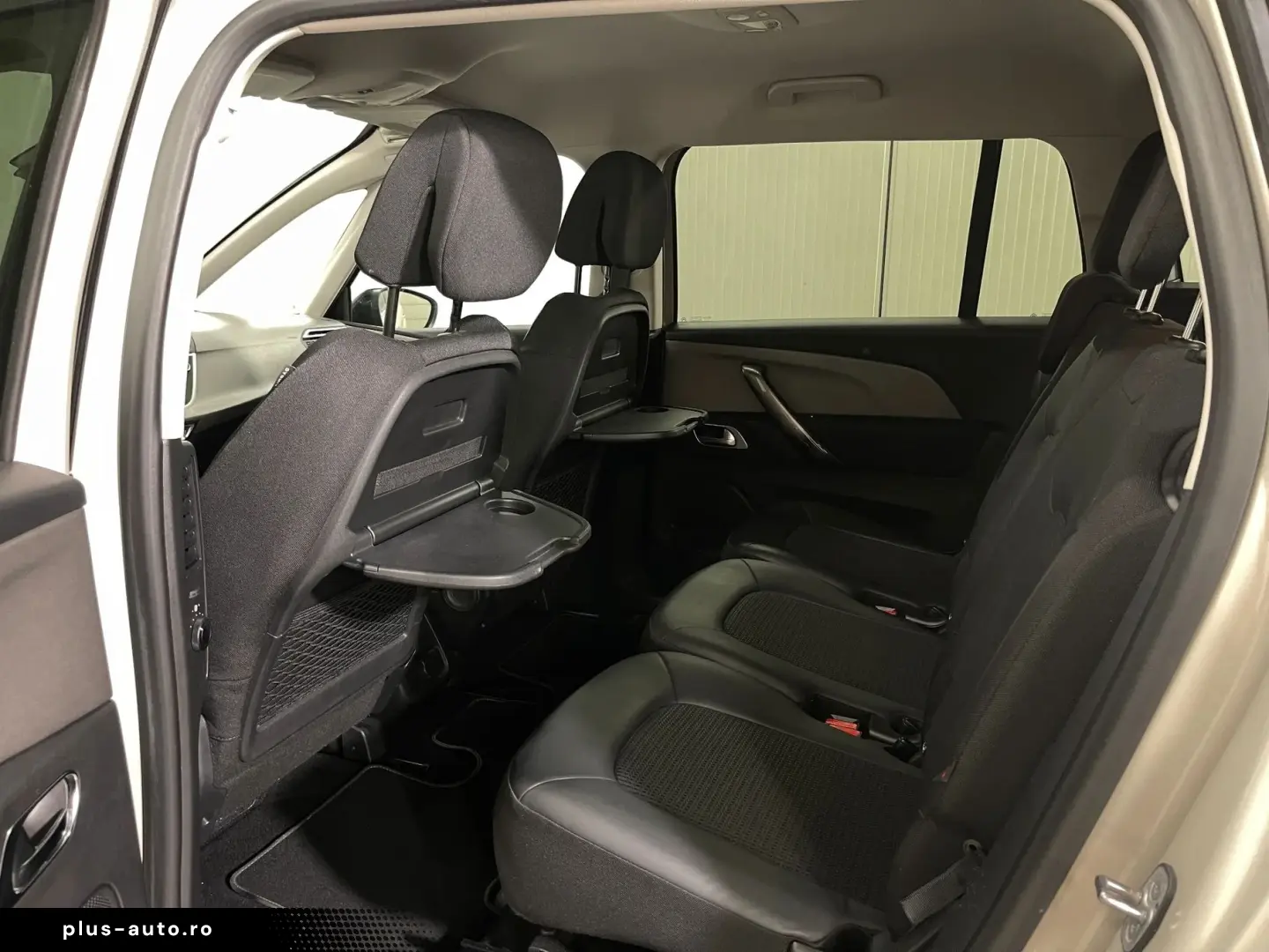 Citroen C4-Grand-Space-Tourer