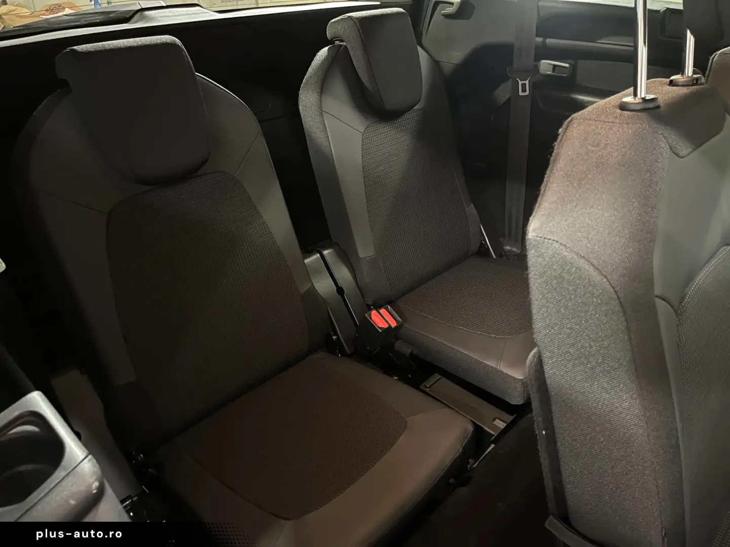 Citroen C4-Grand-Space-Tourer