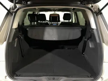 Citroen C4-Grand-Space-Tourer