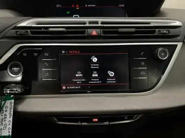 Citroen C4-Grand-Space-Tourer