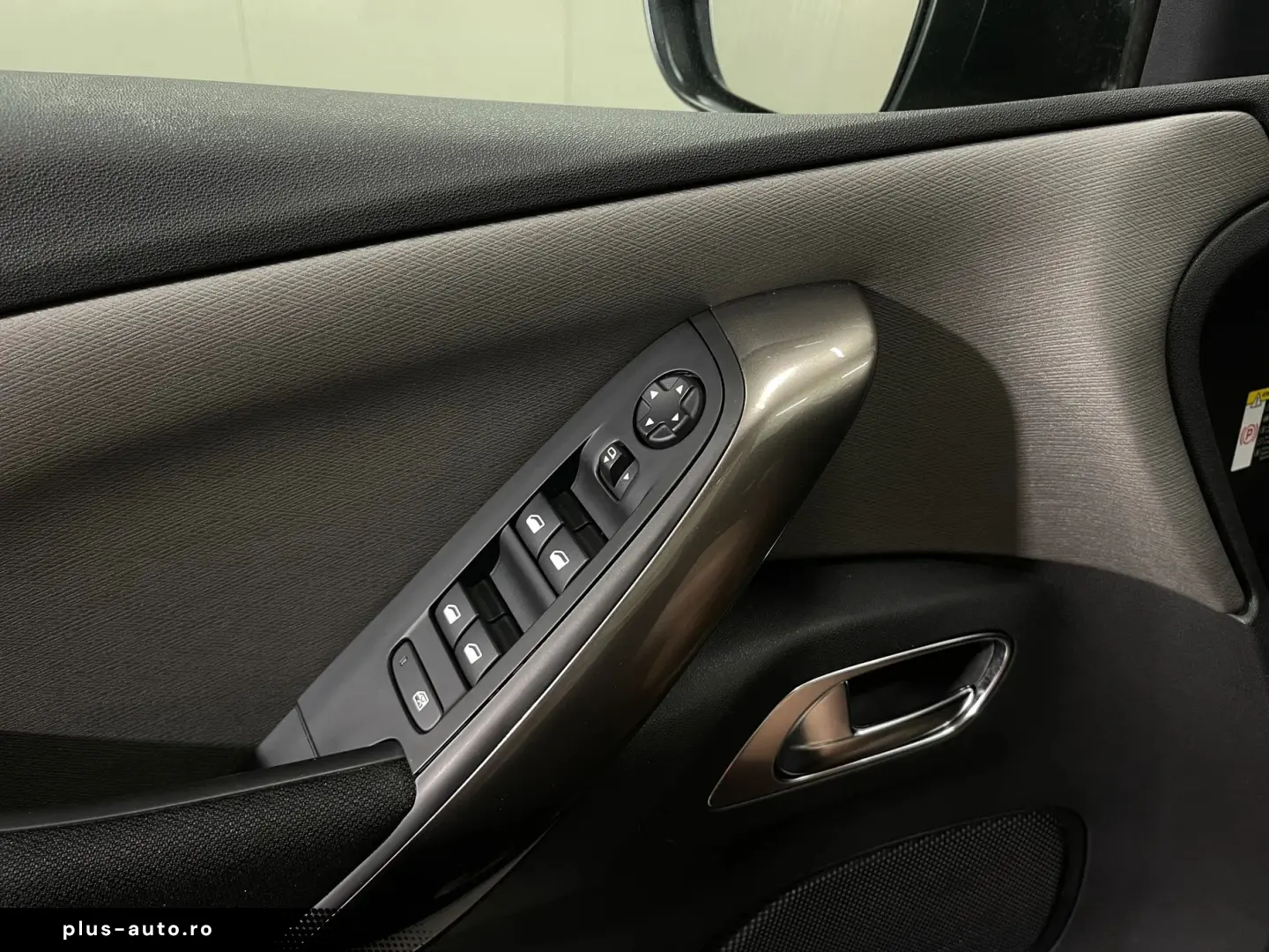 Citroen C4-Grand-Space-Tourer