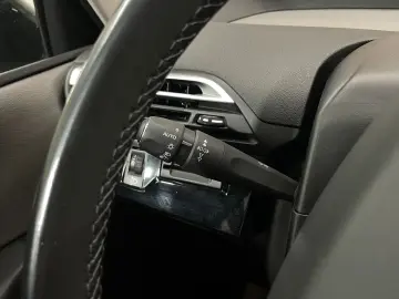 Citroen C4-Grand-Space-Tourer