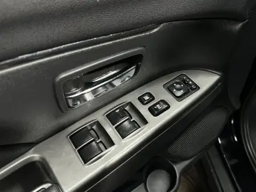Mitsubishi ASX 2019 •1.6Benzina• E6