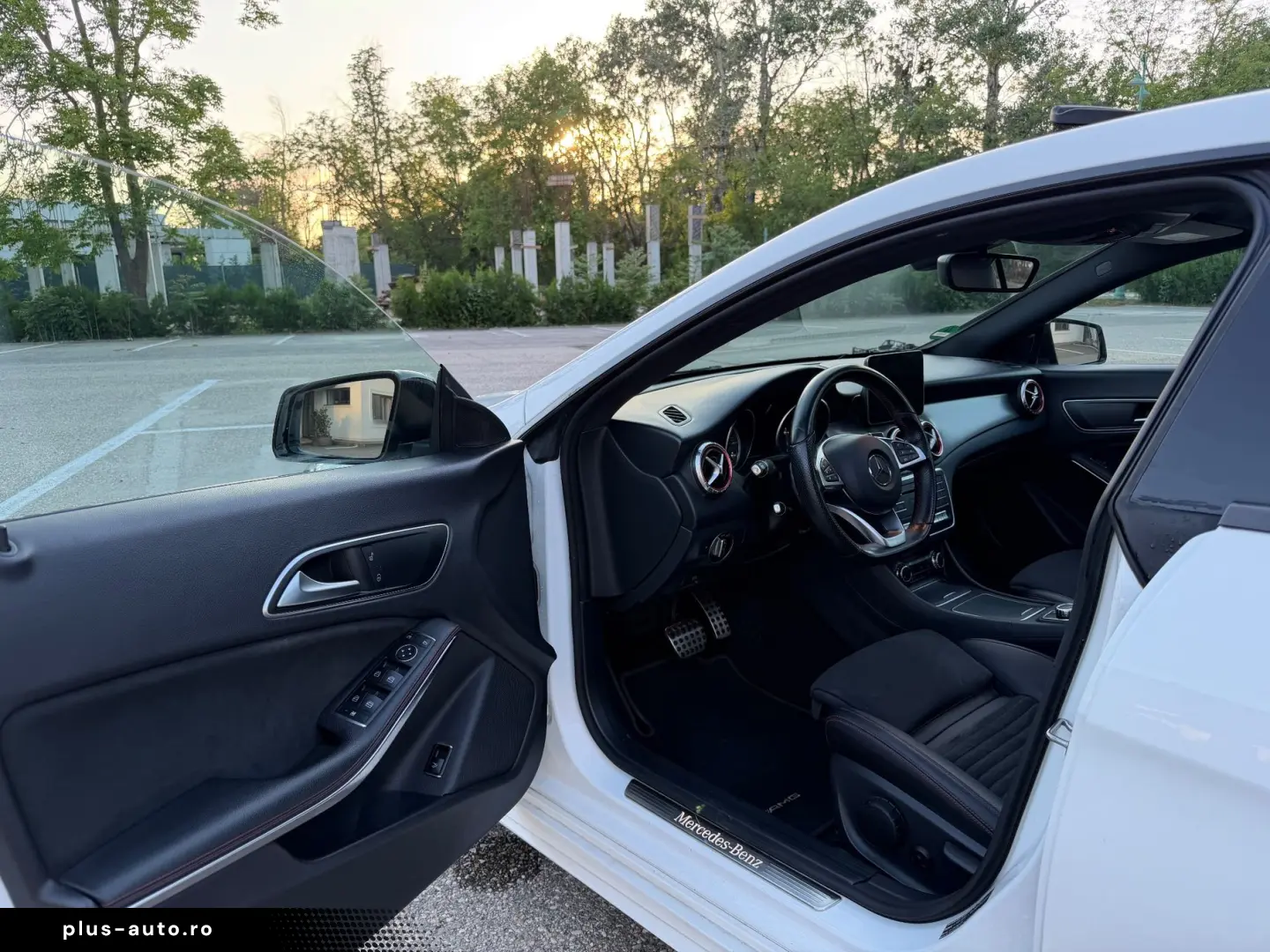 Mercedes-Benz Cla-180