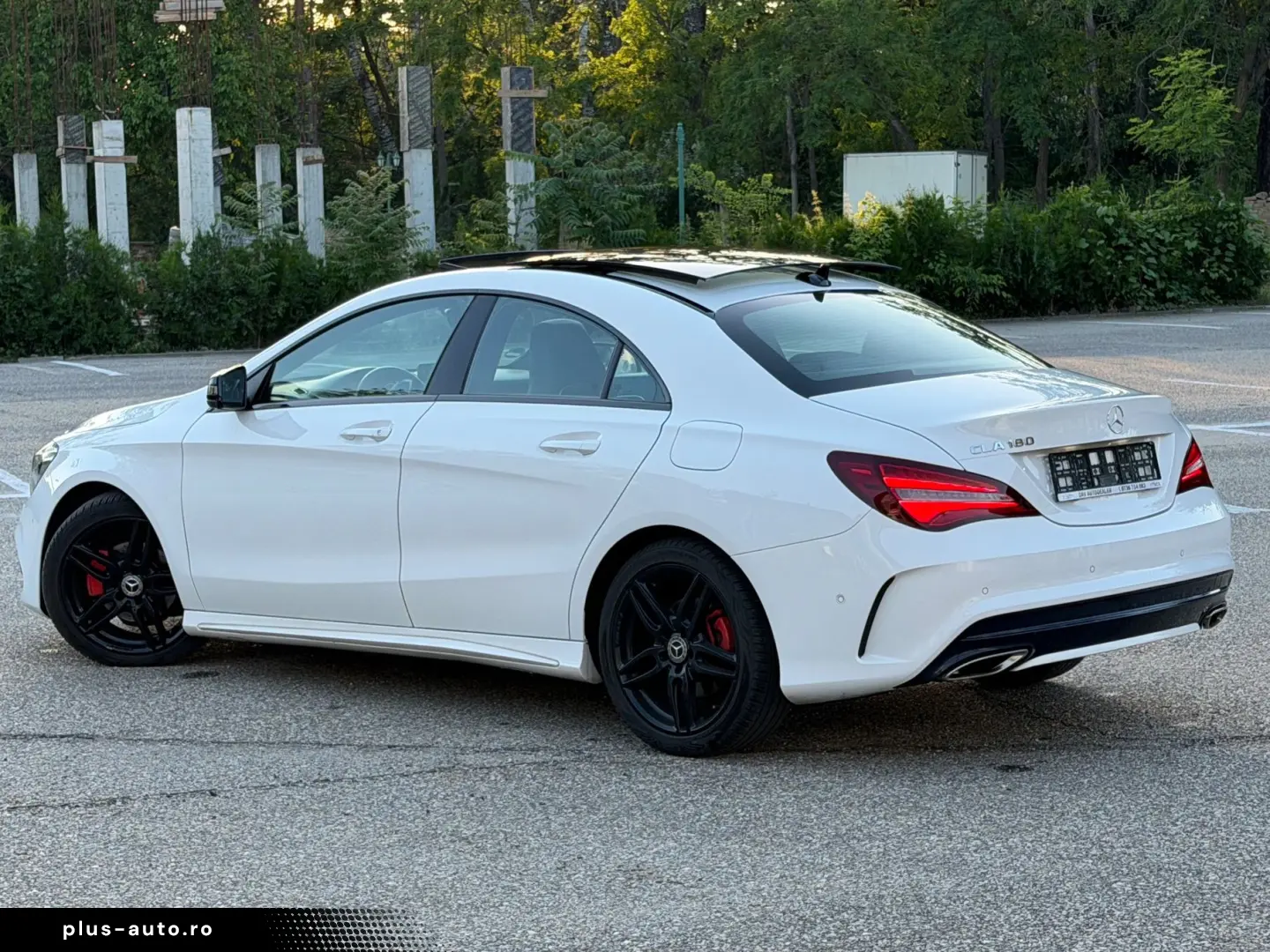 Mercedes-Benz Cla-180