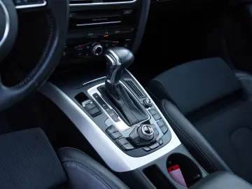 Audi A4 ver-2-0-tdi-dpf-clean-quattro-s-tronic-ambition