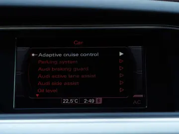 Audi A4 ver-2-0-tdi-dpf-clean-quattro-s-tronic-ambition